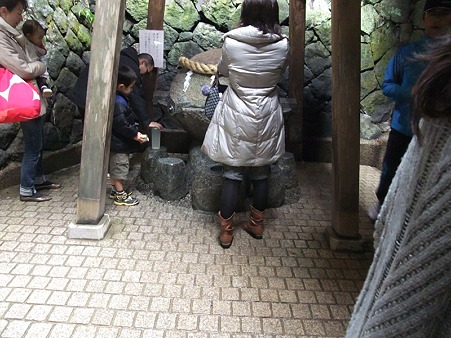 薬井戸のご神水