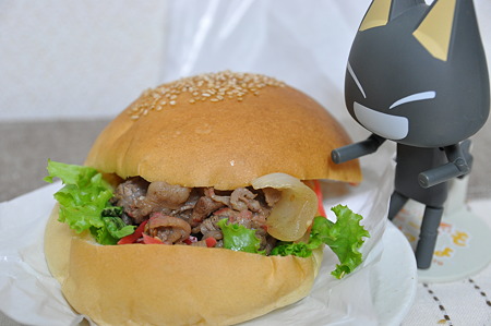 うし丸バーガー(道の駅・竜王かがみの里【滋賀】)