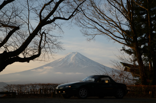 富士山とロードスター