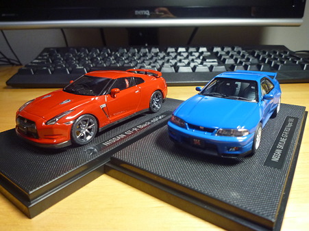 NISSAN GT-R Blakc edition & NISSAN SKYLINE GT-R R33 Vspec 1995 set